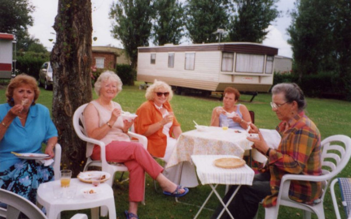 July 2002 Garden Party